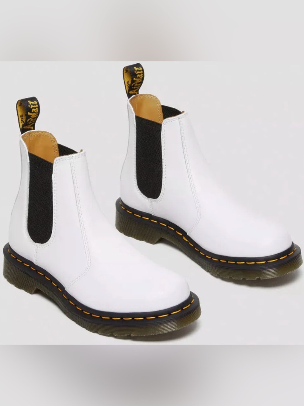 Dr. Martens White Leather a Chelsea Boots Sz 10 women's (unisex shoe)